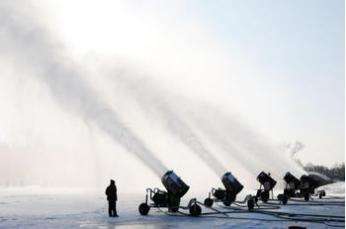 造雪机喷射效果.jpg